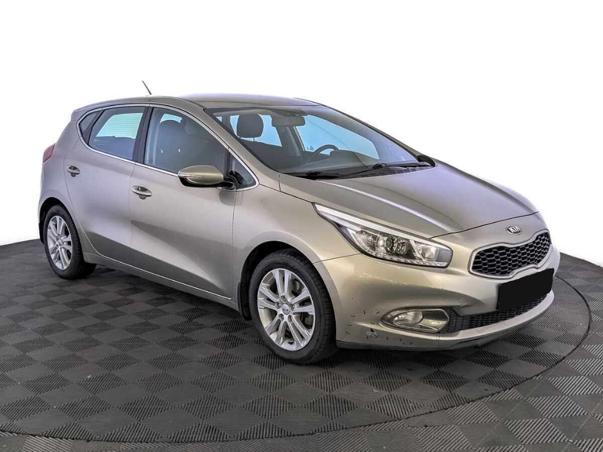 Kia Ceed б/у, 2014, Автоматическая. Фото: #2