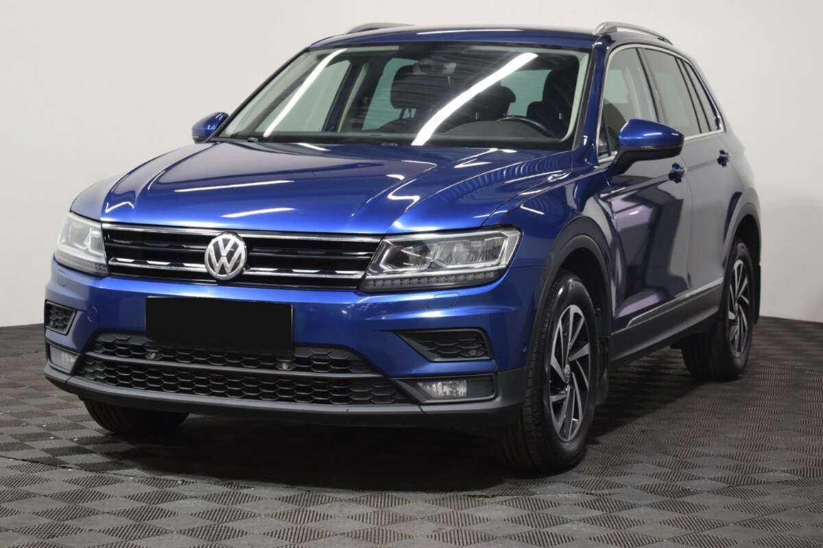 Volkswagen Tiguan б/у, 2018, Роботизированная. Посмотреть фото