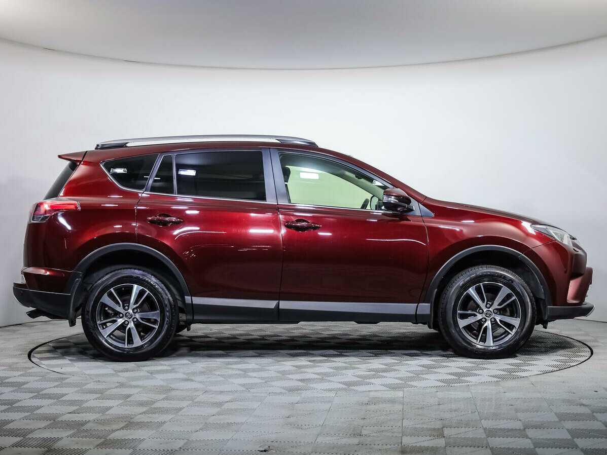 Toyota RAV4 б/у, 2015, Автоматическая. Фото: #2