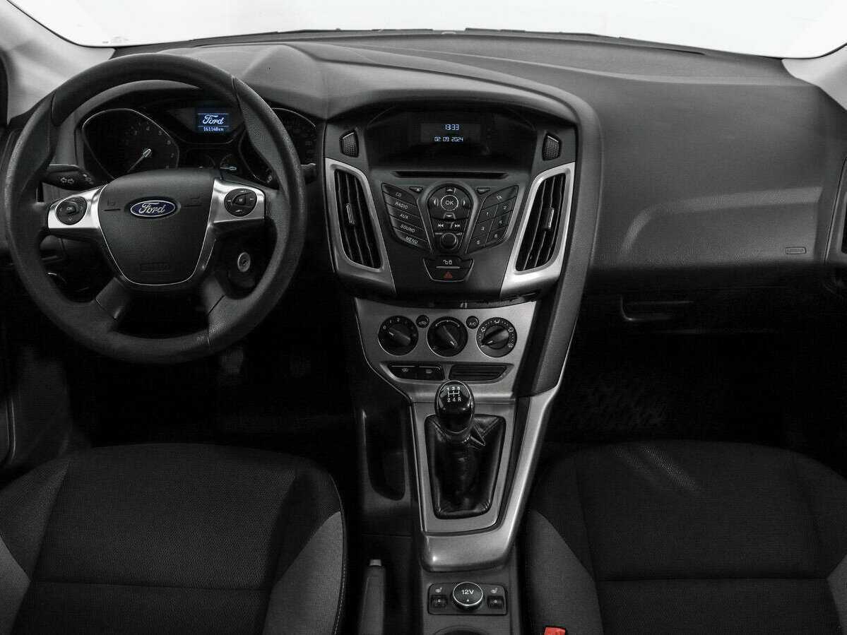 Ford Focus б/у, 2013, Механическая. Фото: #12