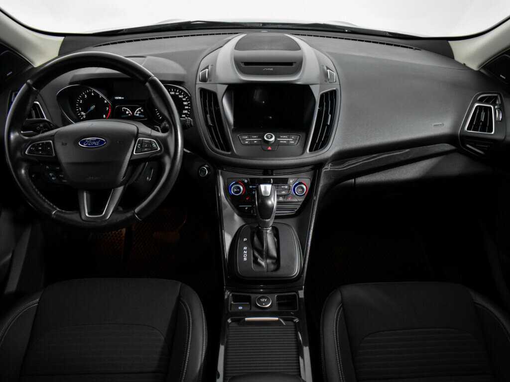 Ford Kuga б/у, 2017, Автоматическая. Фото: #13