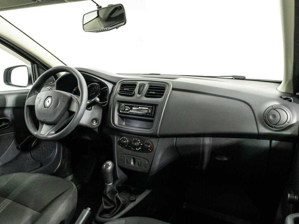 Renault Sandero б/у, 2016, Механическая. Фото: #8