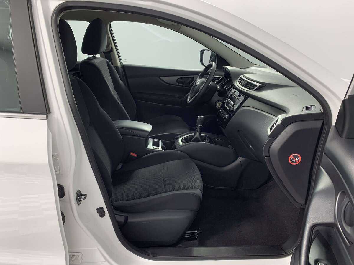 Nissan Qashqai б/у, 2015, Механическая. Фото: #12