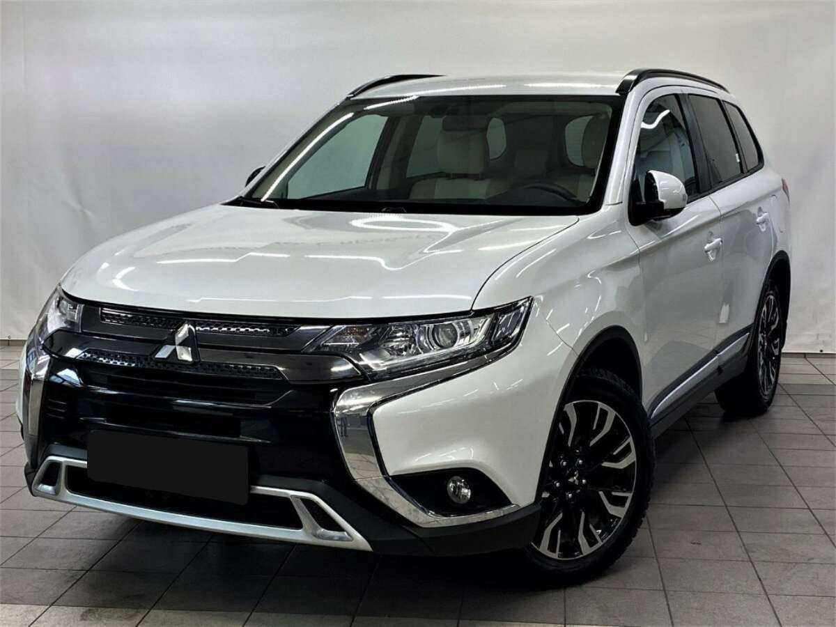 Mitsubishi Outlander б/у, 2021, Вариатор. Фото: #0