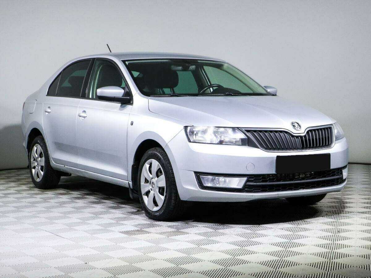 Skoda Rapid б/у, 2016, Роботизированная. Фото: #2