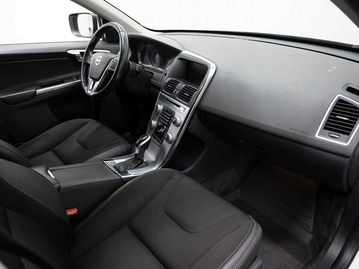 Volvo XC60 б/у, 2017, Автоматическая. Фото: #10