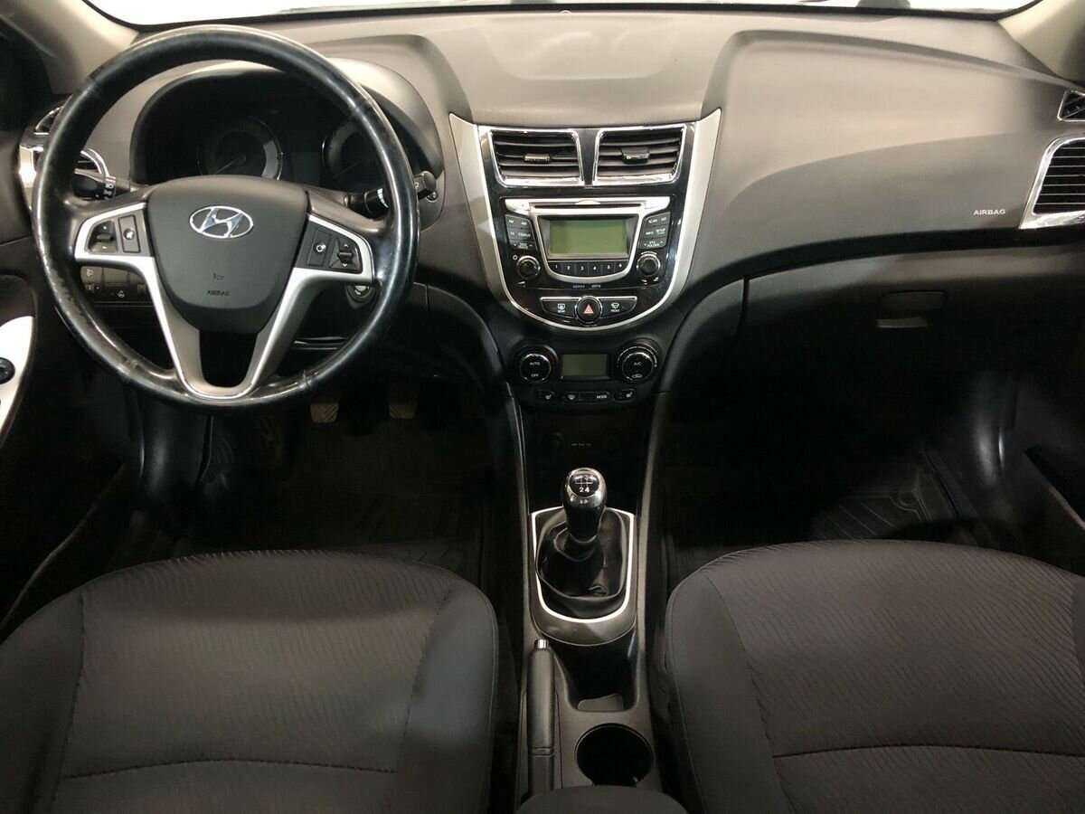 Hyundai Solaris б/у, 2014, Механическая. Фото: #8