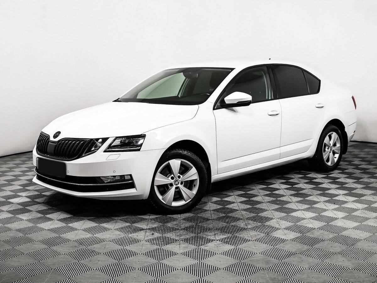 Skoda Octavia б/у, 2017, Роботизированная. Посмотреть фото
