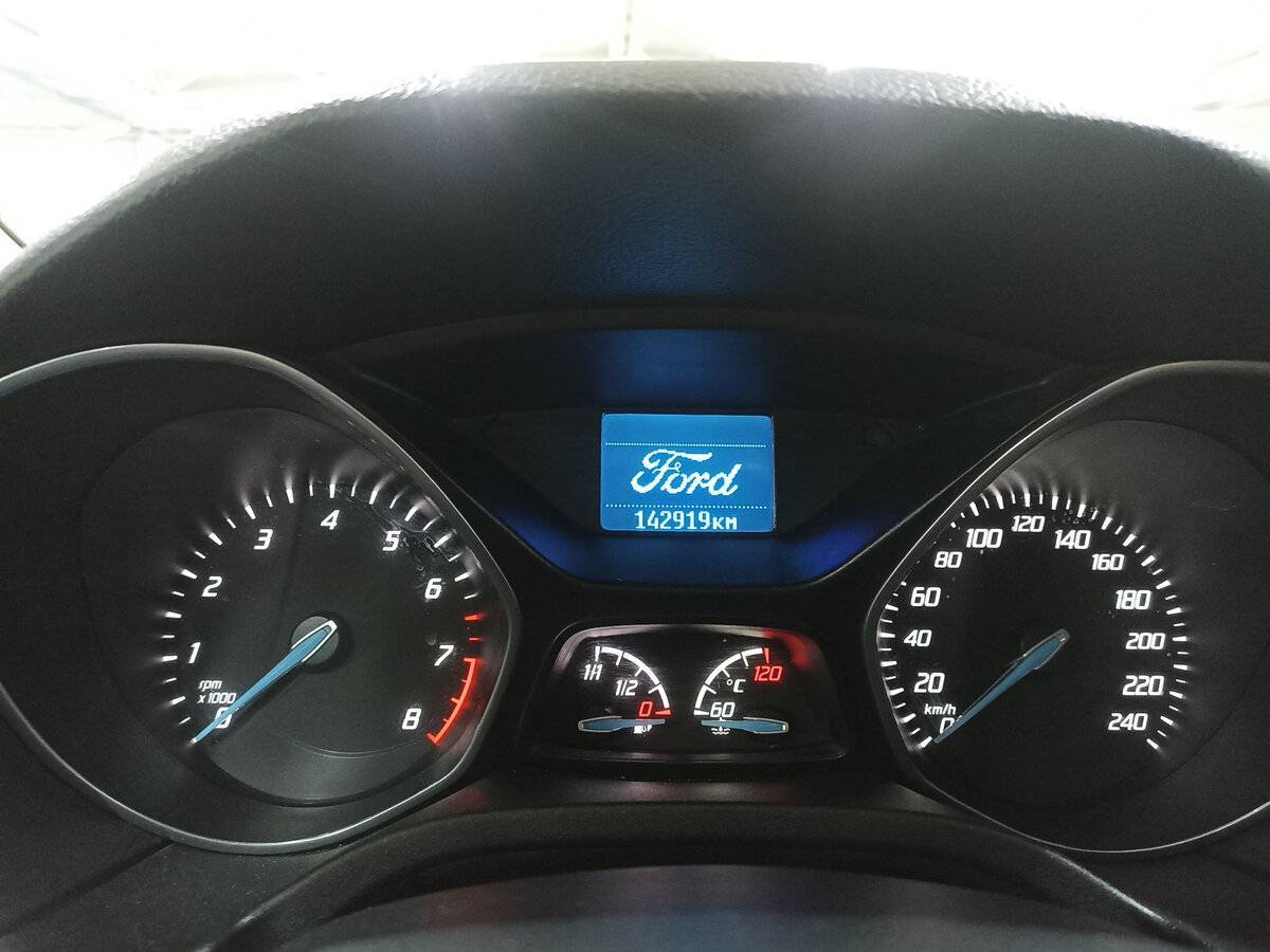 Ford Focus б/у, 2013, Механическая. Фото: #12