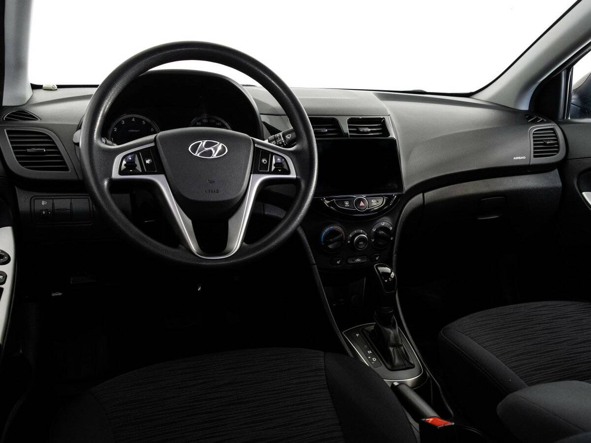 Hyundai Solaris б/у, 2016, Автоматическая. Фото: #8