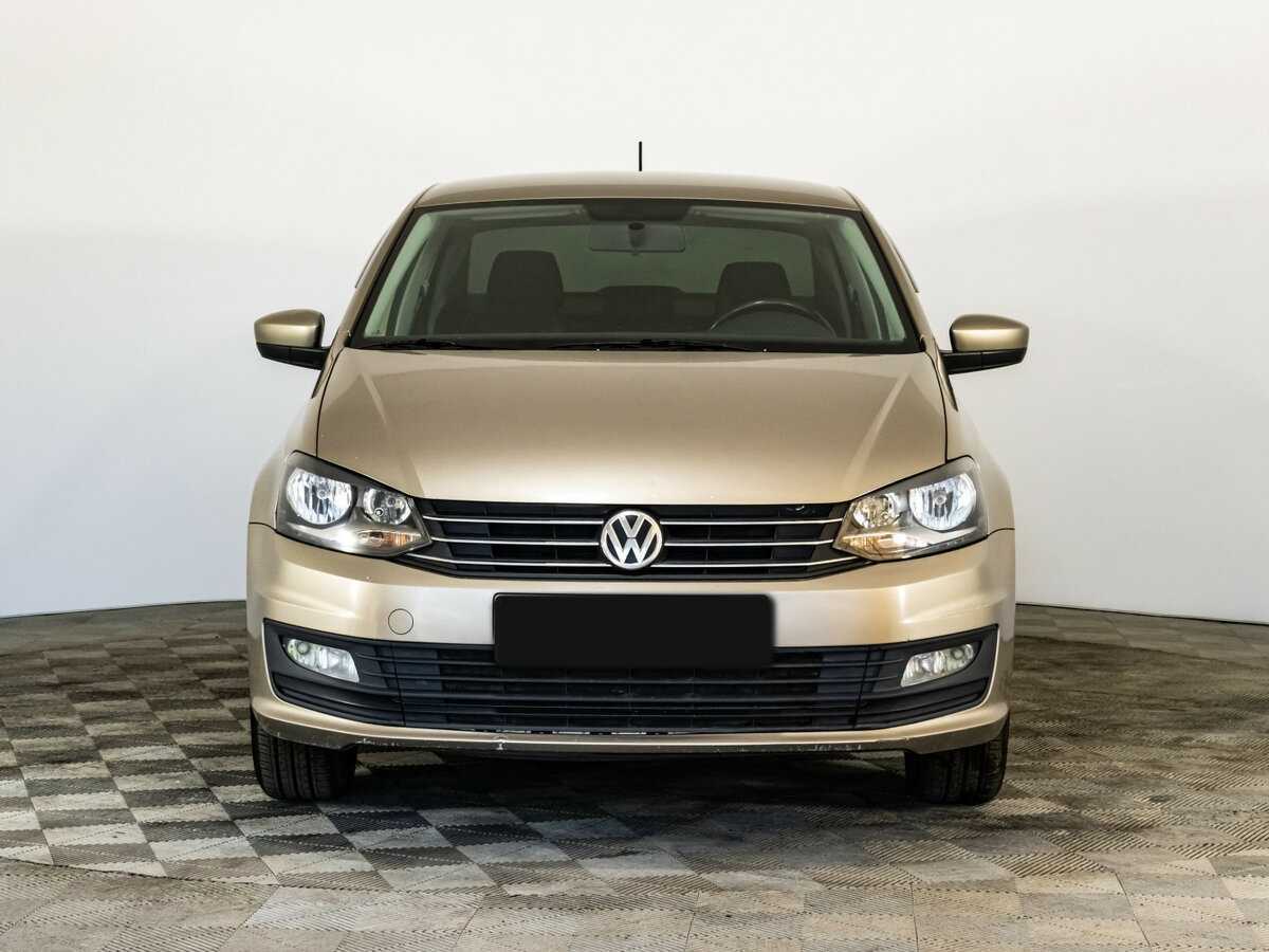 Volkswagen Polo б/у, 2016, Механическая. Фото: #1