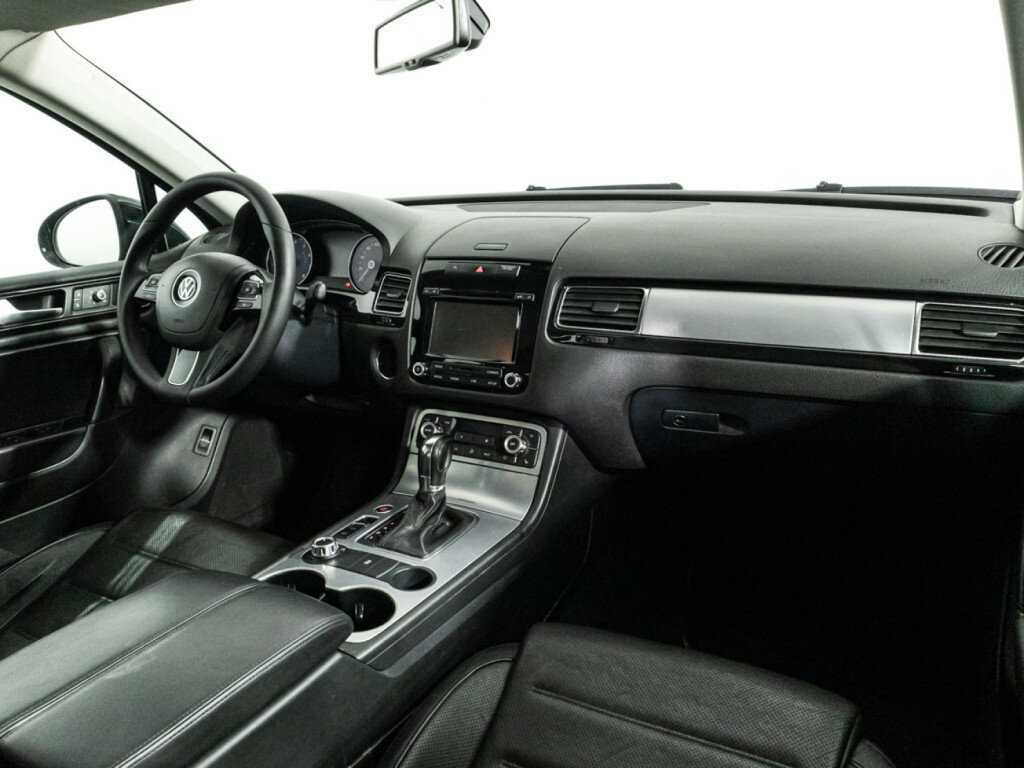 Volkswagen Touareg б/у, 2012, Автоматическая. Фото: #8
