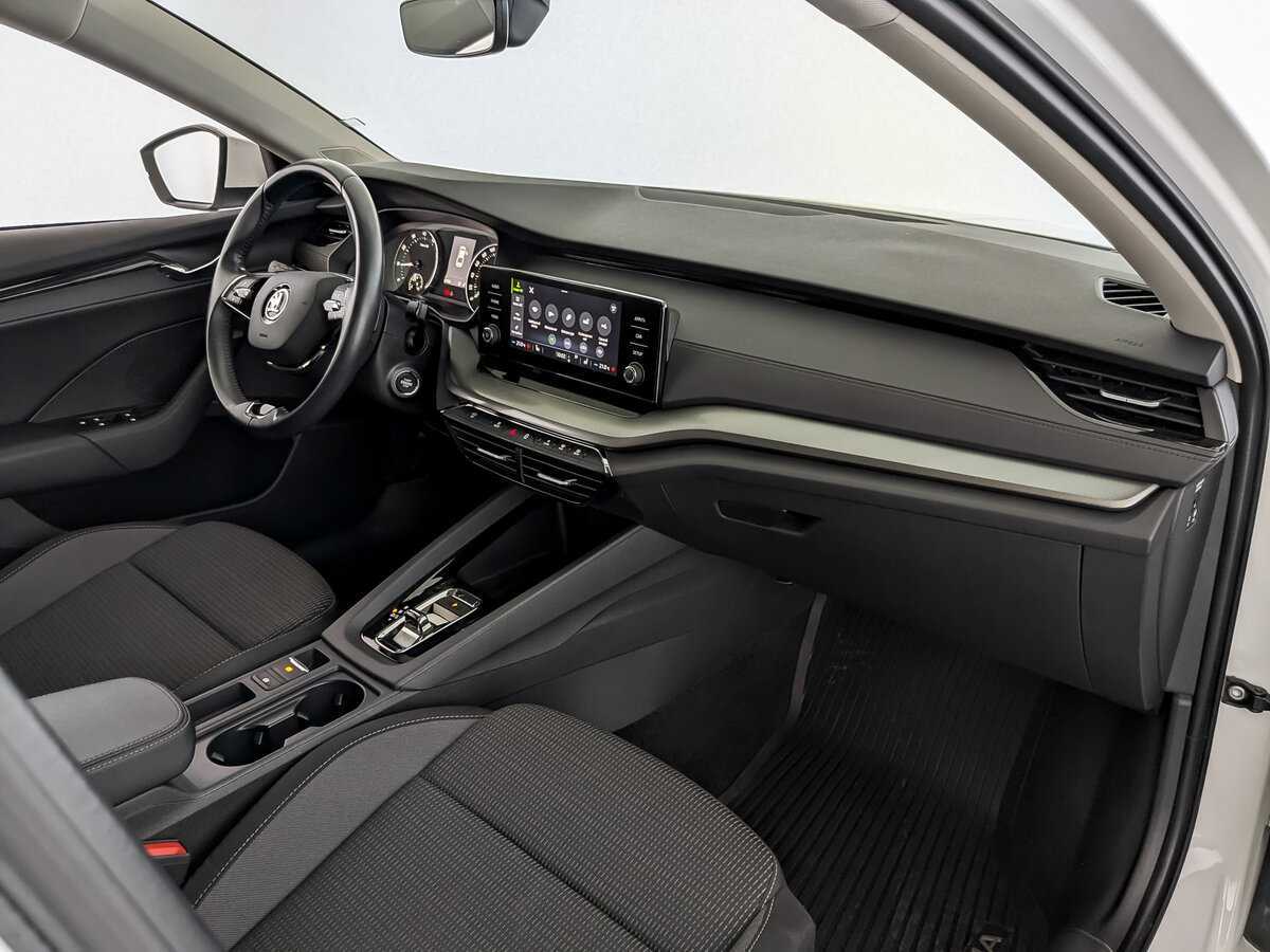 Skoda Octavia б/у, 2021, Автоматическая. Фото: #10