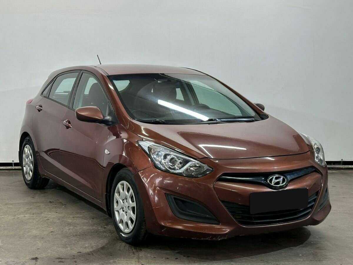 Hyundai i30 б/у, 2012, Автоматическая. Фото: #2