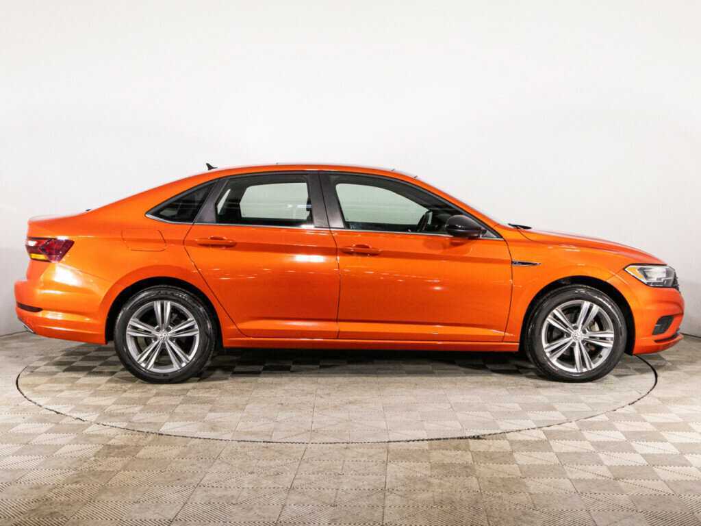 Volkswagen Jetta б/у, 2018, Автоматическая. Фото: #3