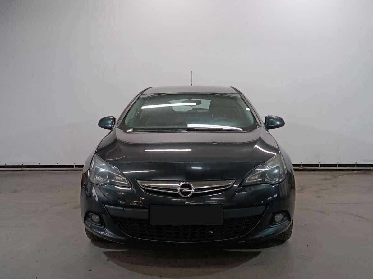 Opel Astra б/у, 2012, Механическая. Фото: #1