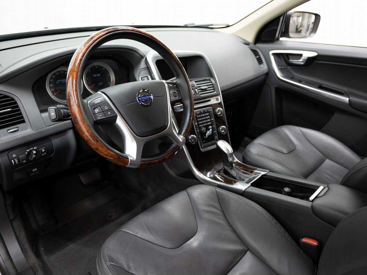 Volvo XC60 б/у, 2012, Автоматическая. Фото: #6