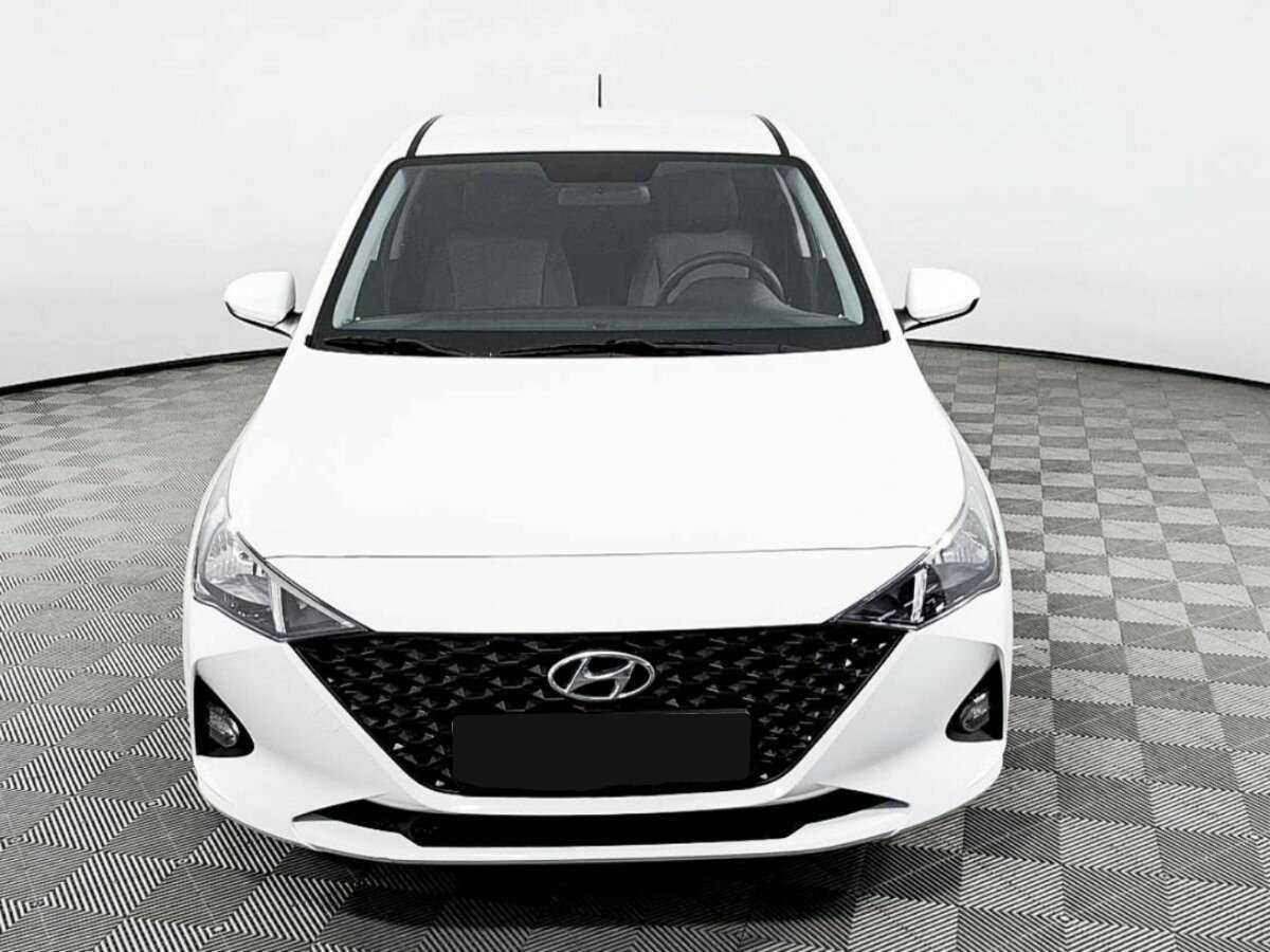 Hyundai Solaris б/у, 2021, Автоматическая. Фото: #1
