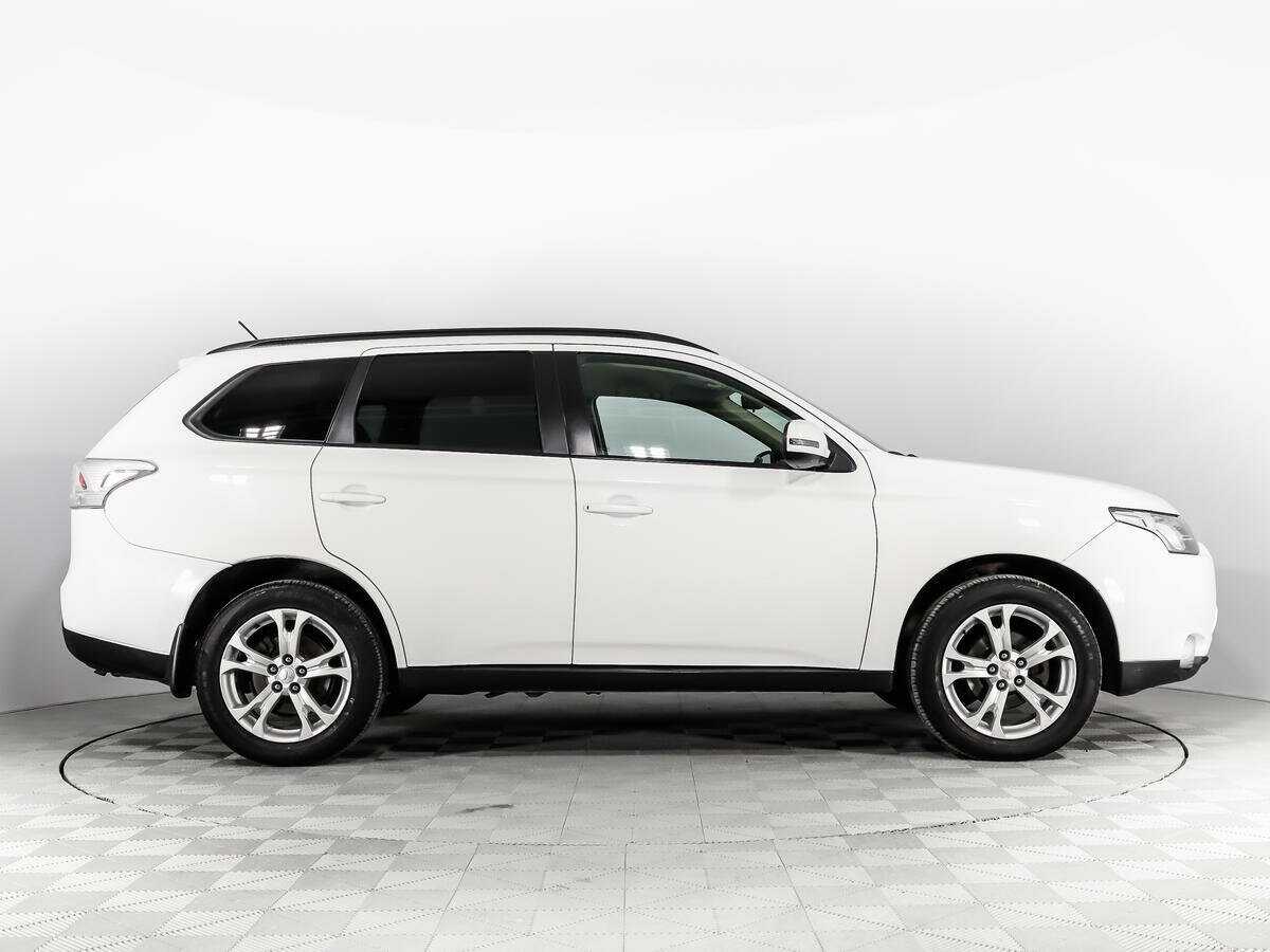 Mitsubishi Outlander б/у, 2014, Вариатор. Фото: #3
