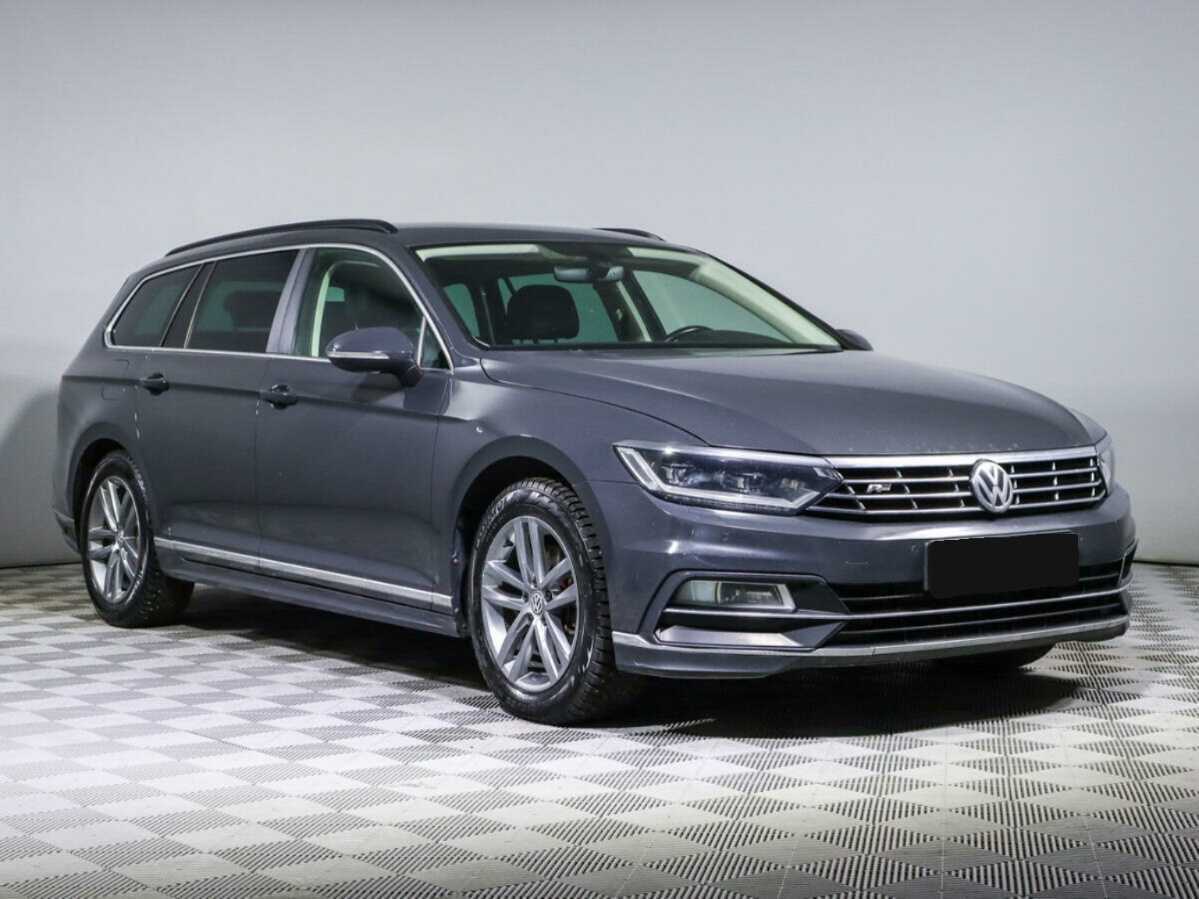 Volkswagen Passat б/у, 2017, Роботизированная. Фото: #2