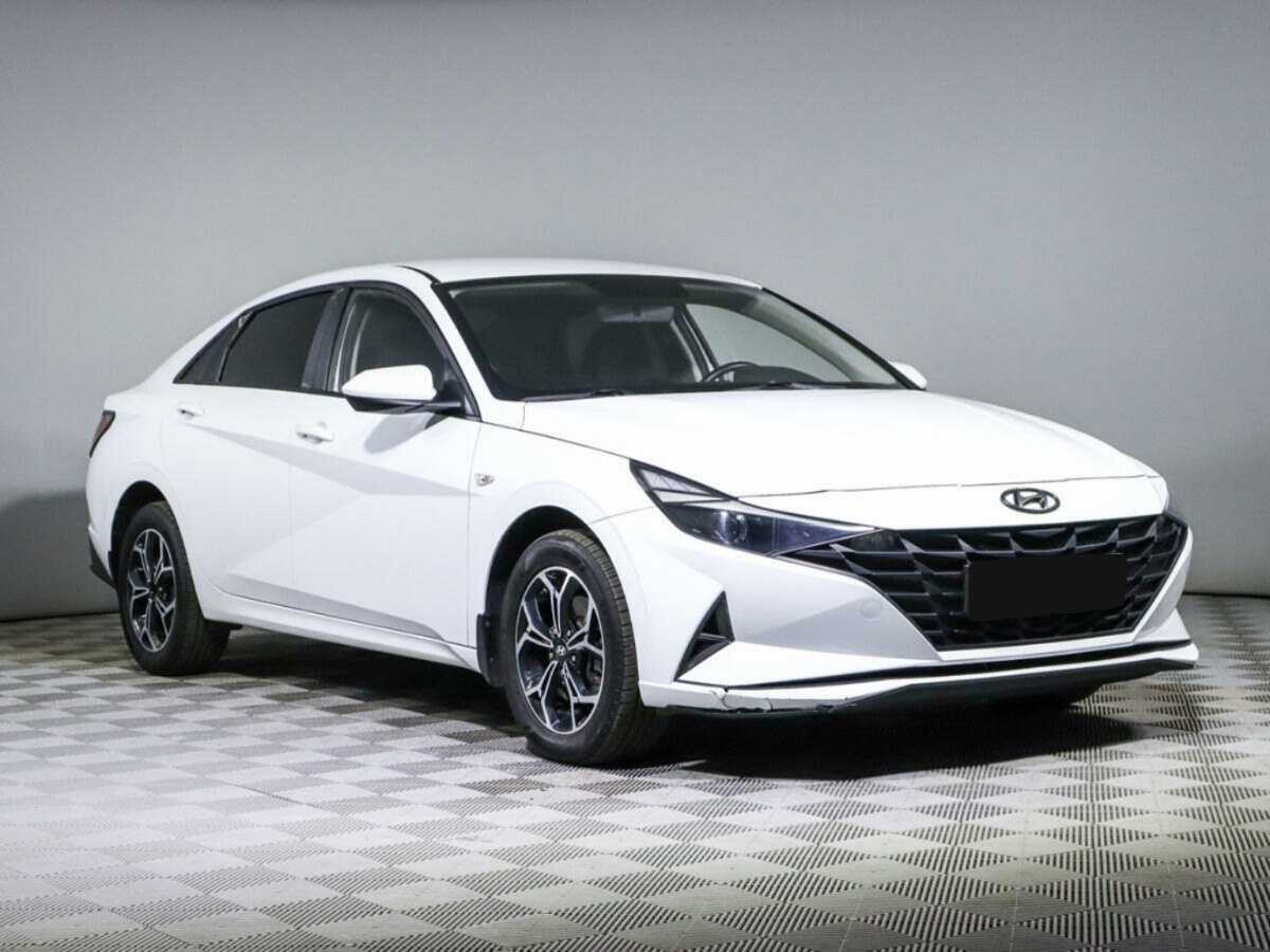 Hyundai Elantra б/у, 2021, Автоматическая. Фото: #2