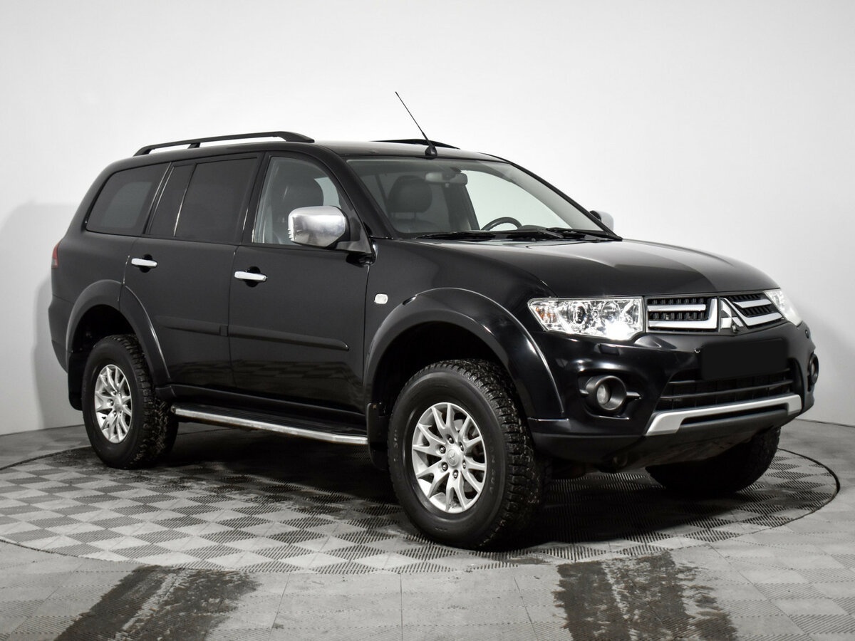 Mitsubishi Pajero Sport б/у, 2013, Автоматическая. Фото: #2