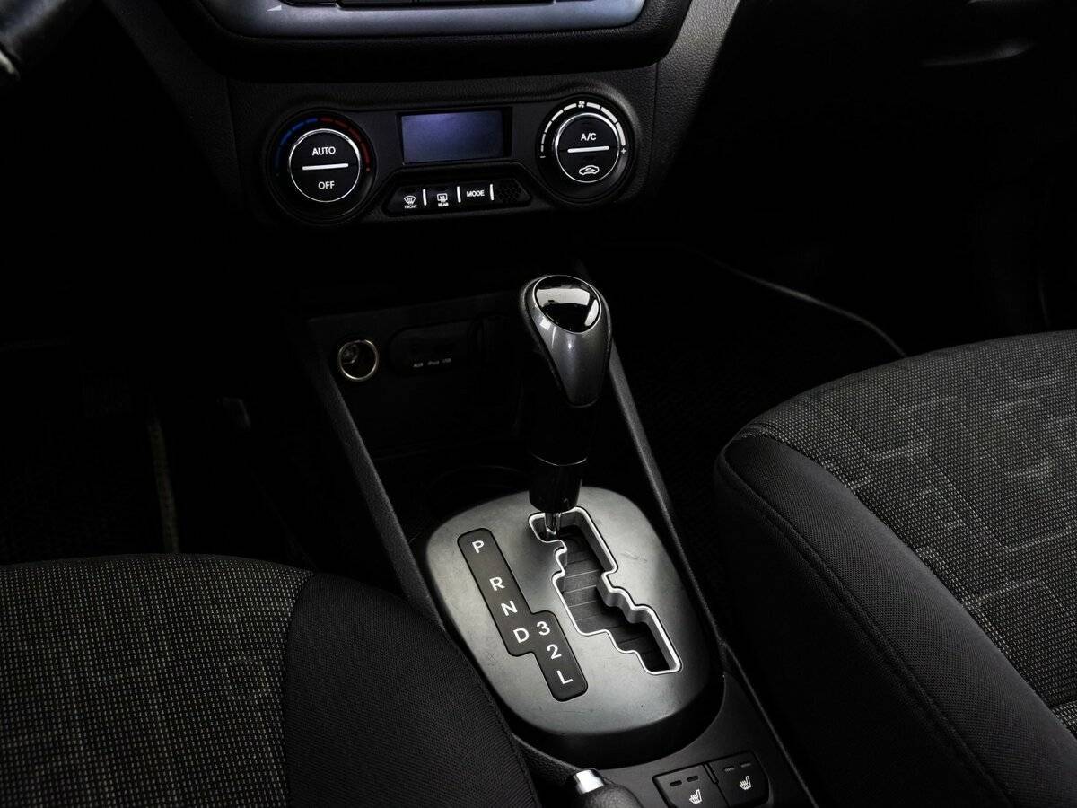 Kia Rio б/у, 2012, Автоматическая. Фото: #9