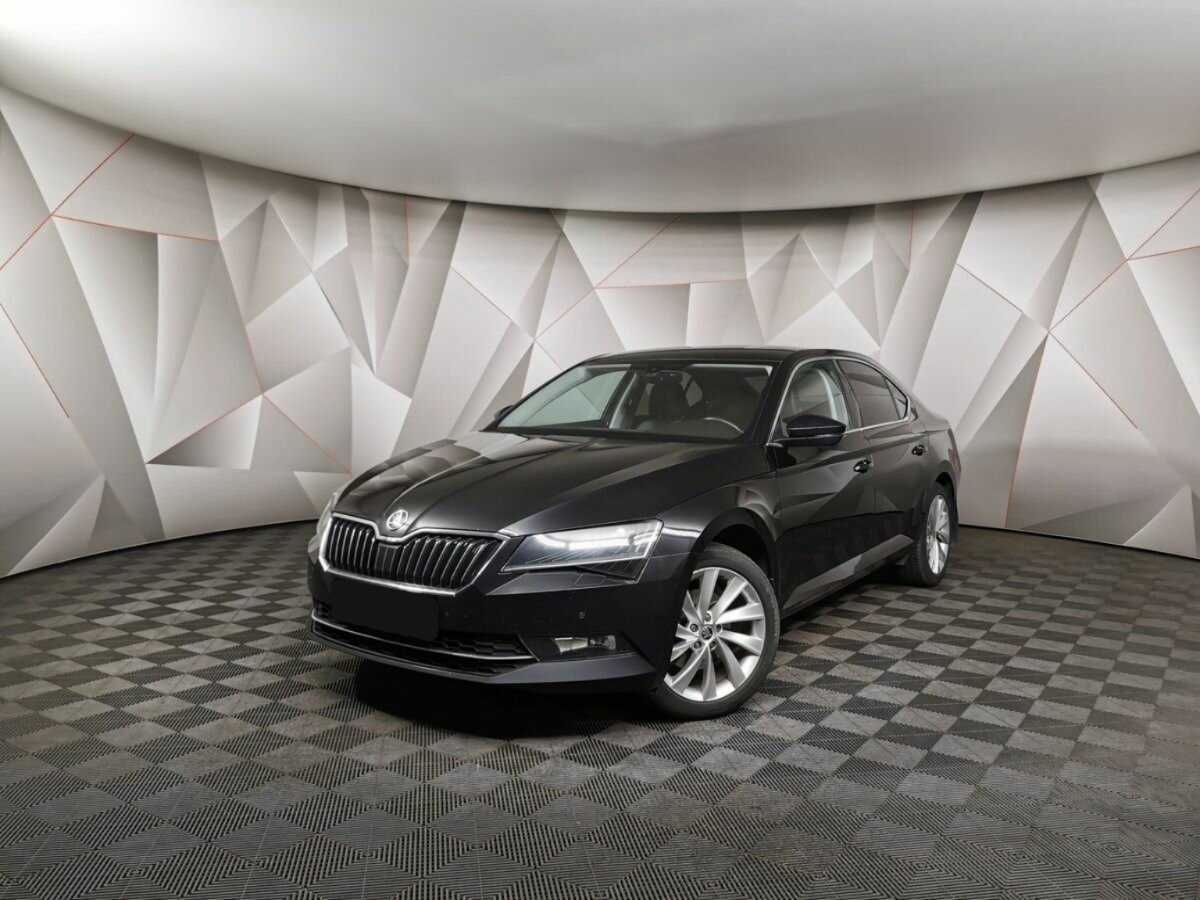 Skoda Superb б/у, 2017, Роботизированная. Фото: #0
