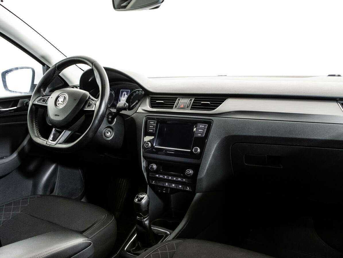 Skoda Rapid б/у, 2017, Механическая. Фото: #6