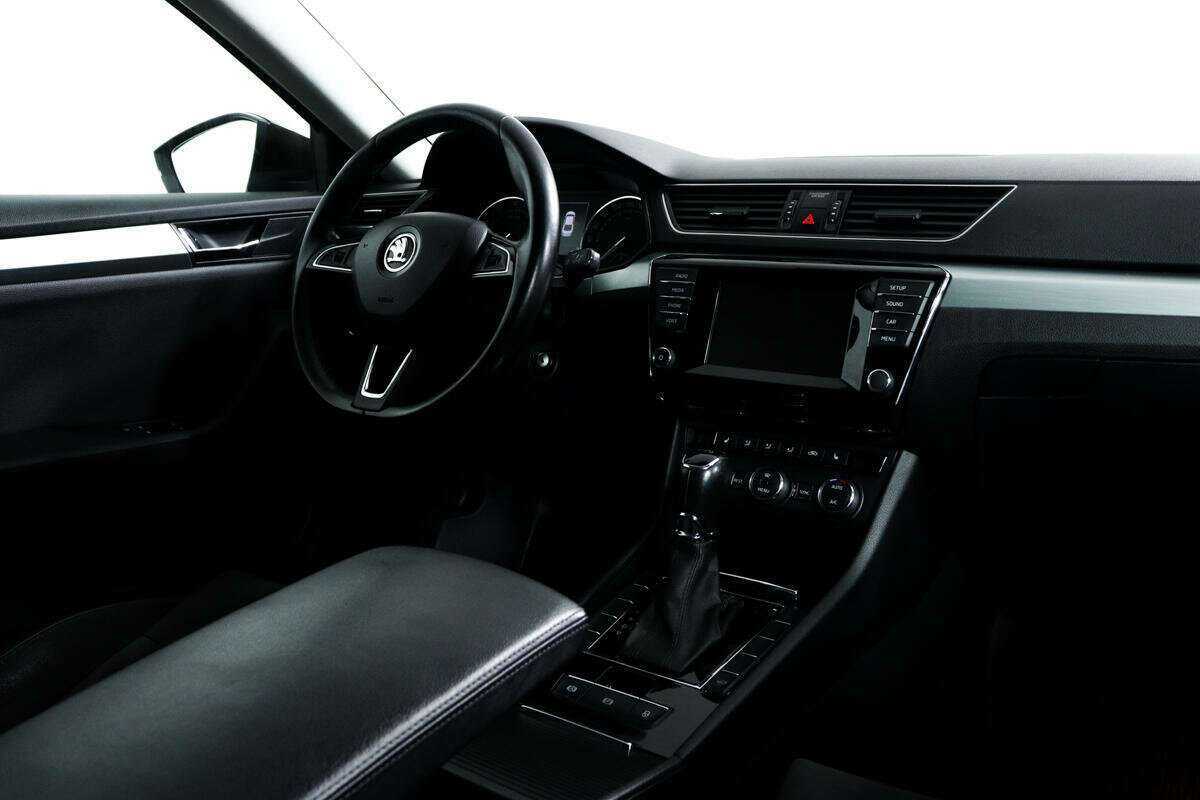 Skoda Superb б/у, 2015, Роботизированная. Фото: #8