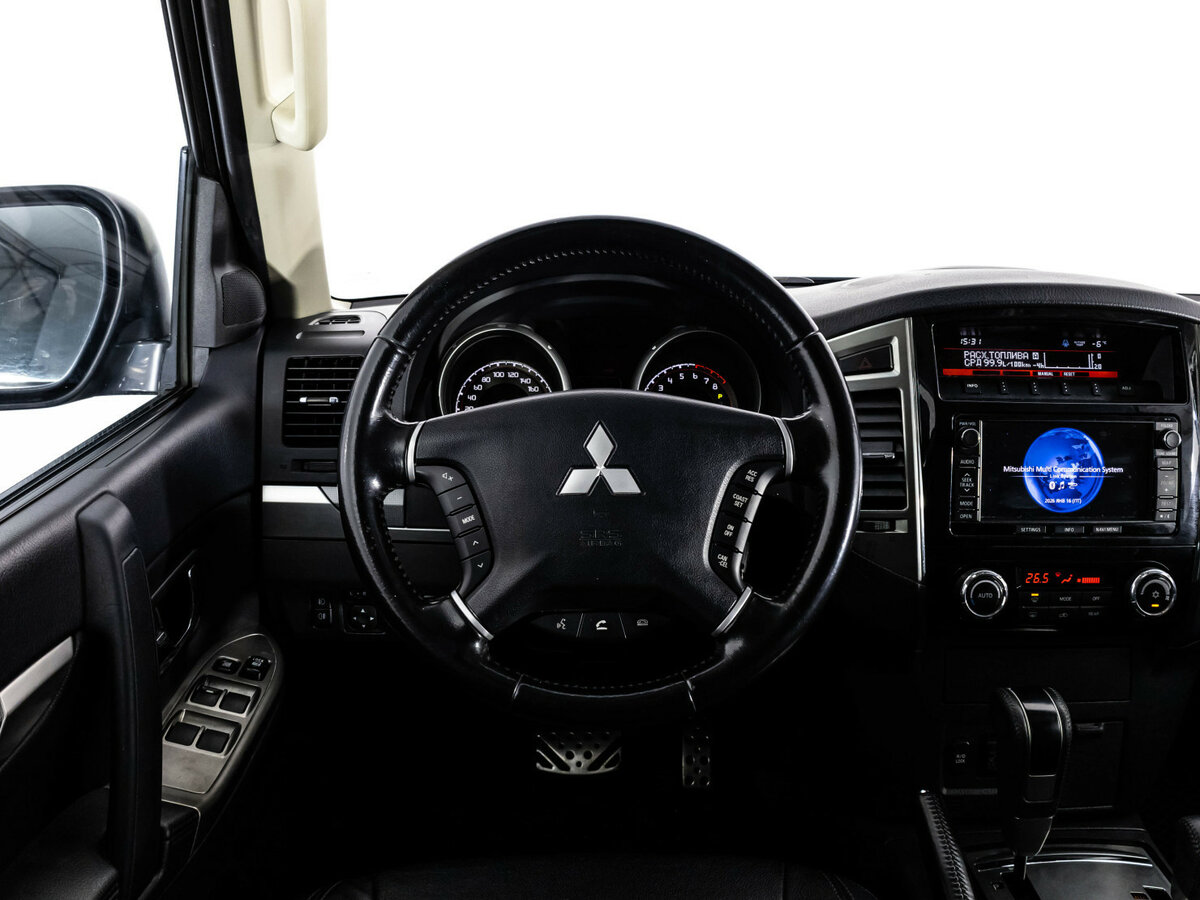 Mitsubishi Pajero б/у, 2014, Автоматическая. Фото: #8