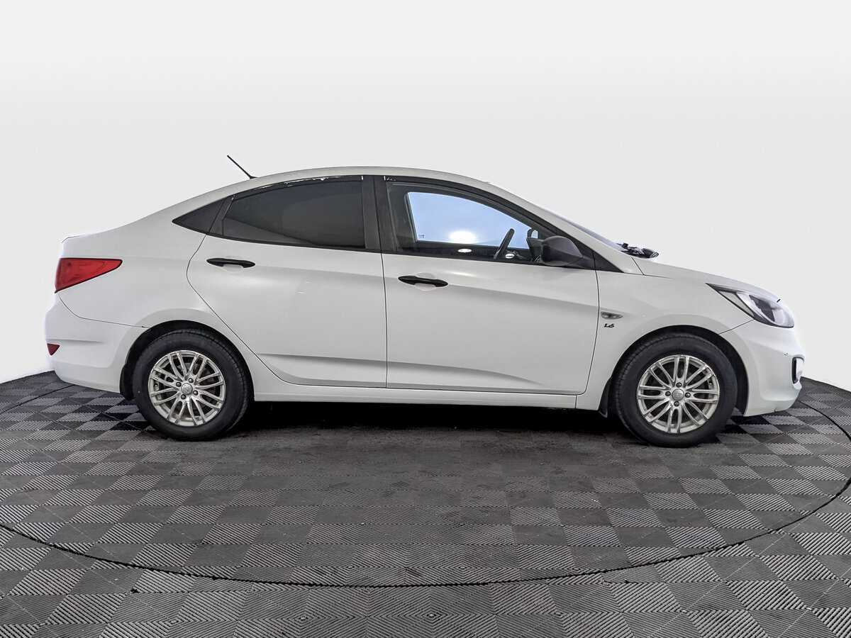 Hyundai Solaris б/у, 2014, Механическая. Фото: #3