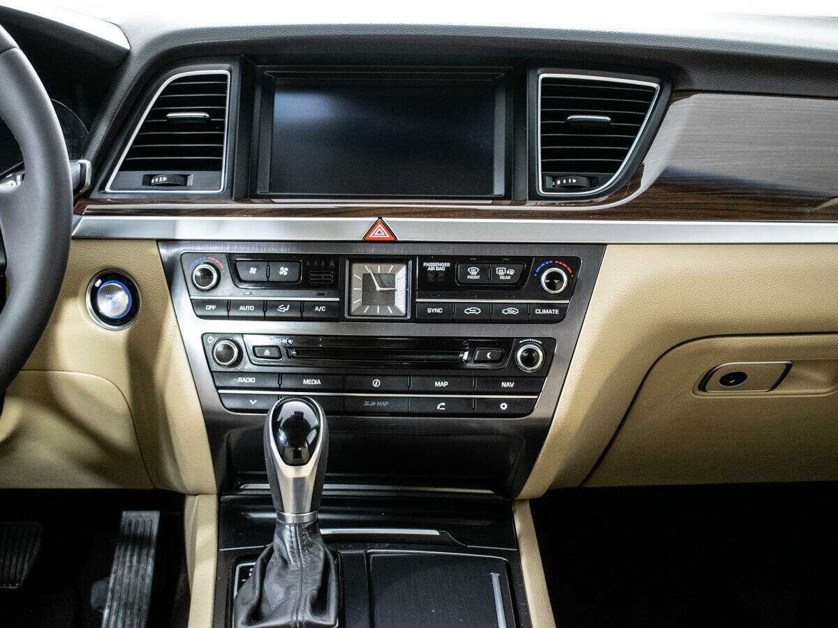 Hyundai Genesis б/у, 2015, Автоматическая. Фото: #13