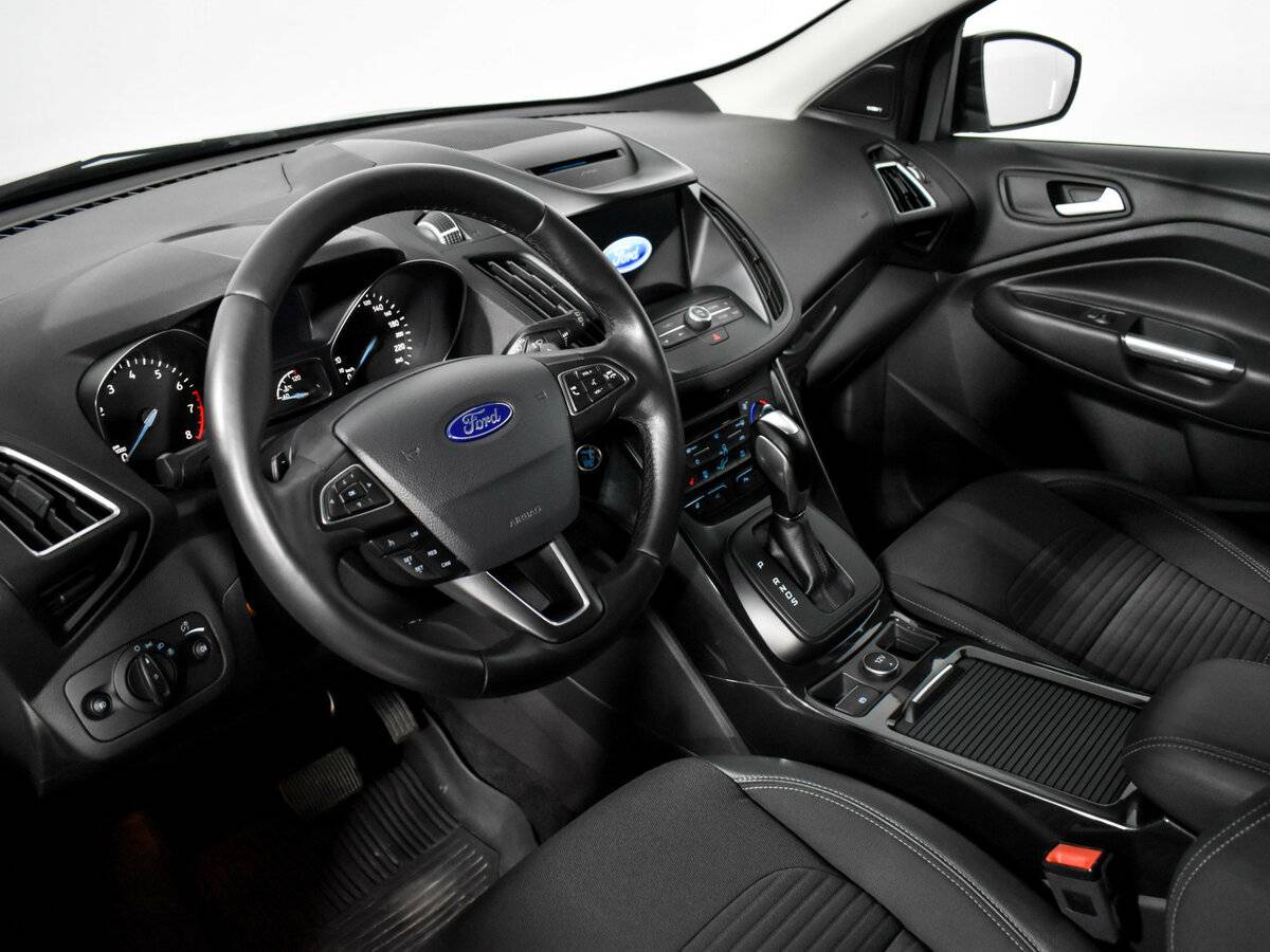 Ford Kuga б/у, 2017, Автоматическая. Фото: #7