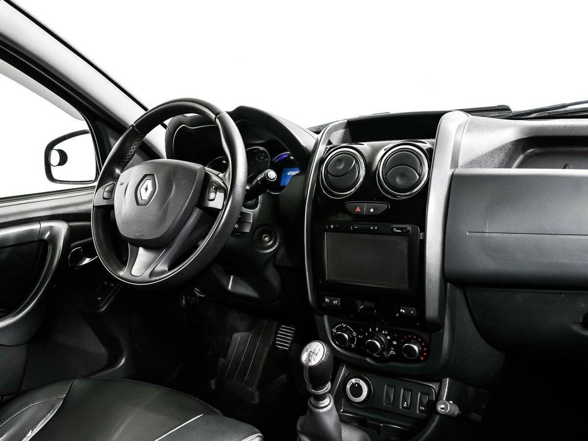 Renault Duster б/у, 2017, Механическая. Фото: #8