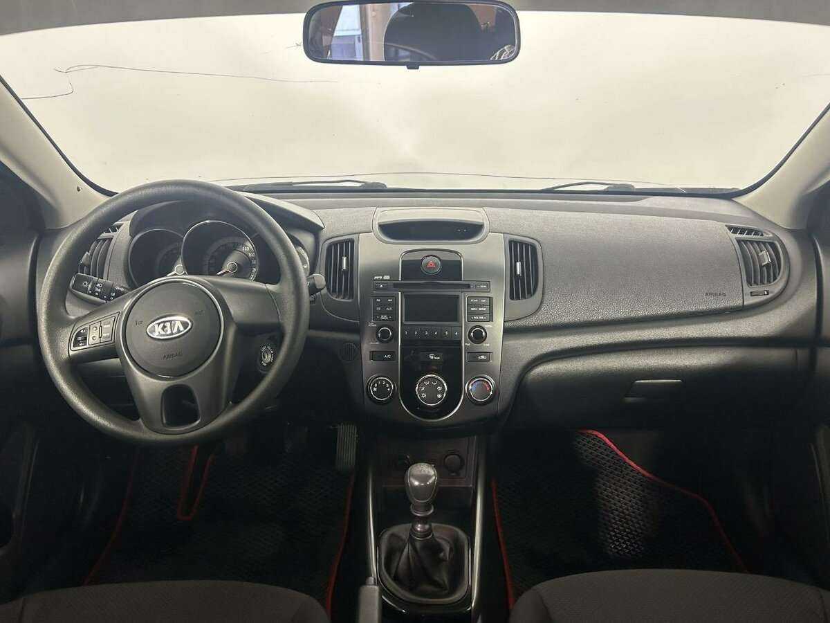Kia Cerato б/у, 2013, Механическая. Фото: #4
