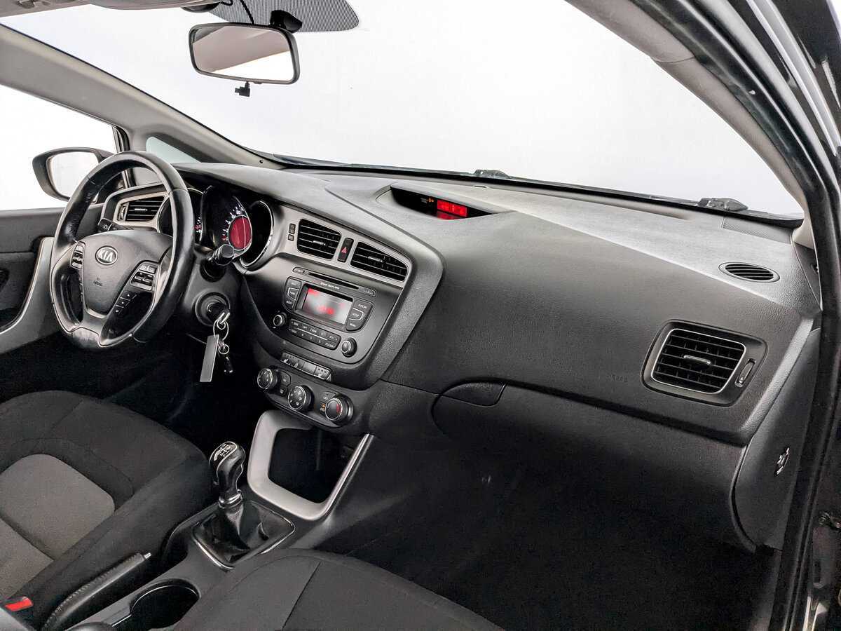 Kia Ceed б/у, 2014, Механическая. Фото: #10
