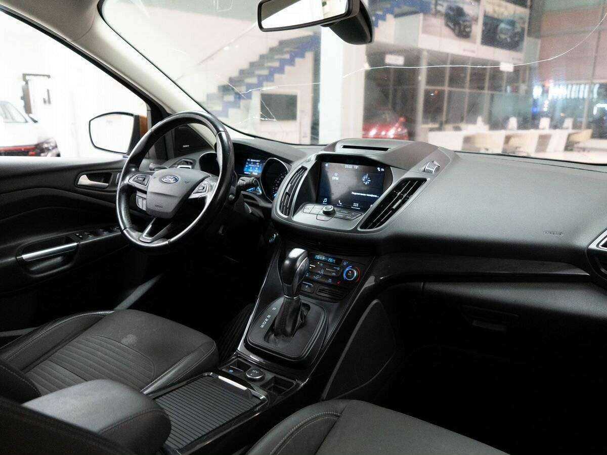 Ford Kuga б/у, 2017, Автоматическая. Фото: #16