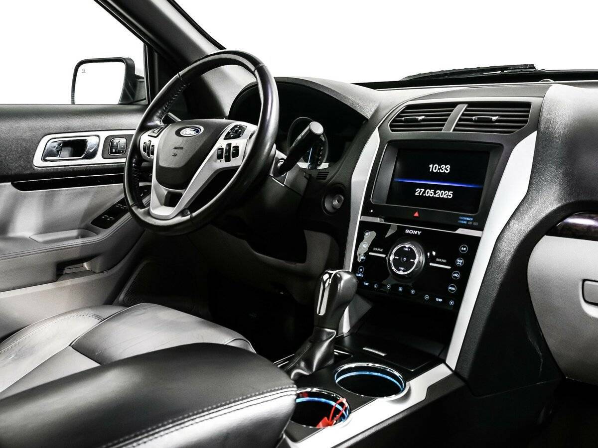 Ford Explorer б/у, 2012, Автоматическая. Фото: #8