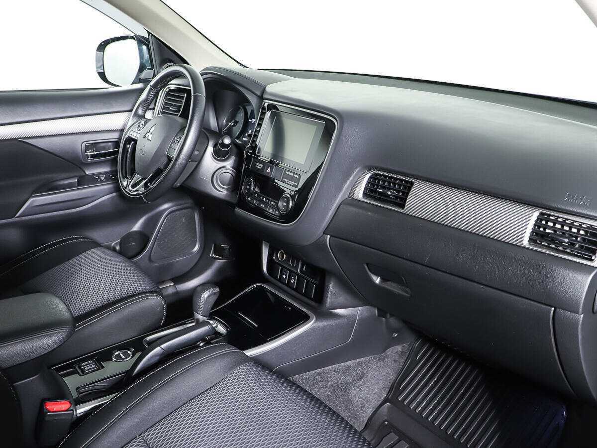 Mitsubishi Outlander б/у, 2018, Вариатор. Фото: #7