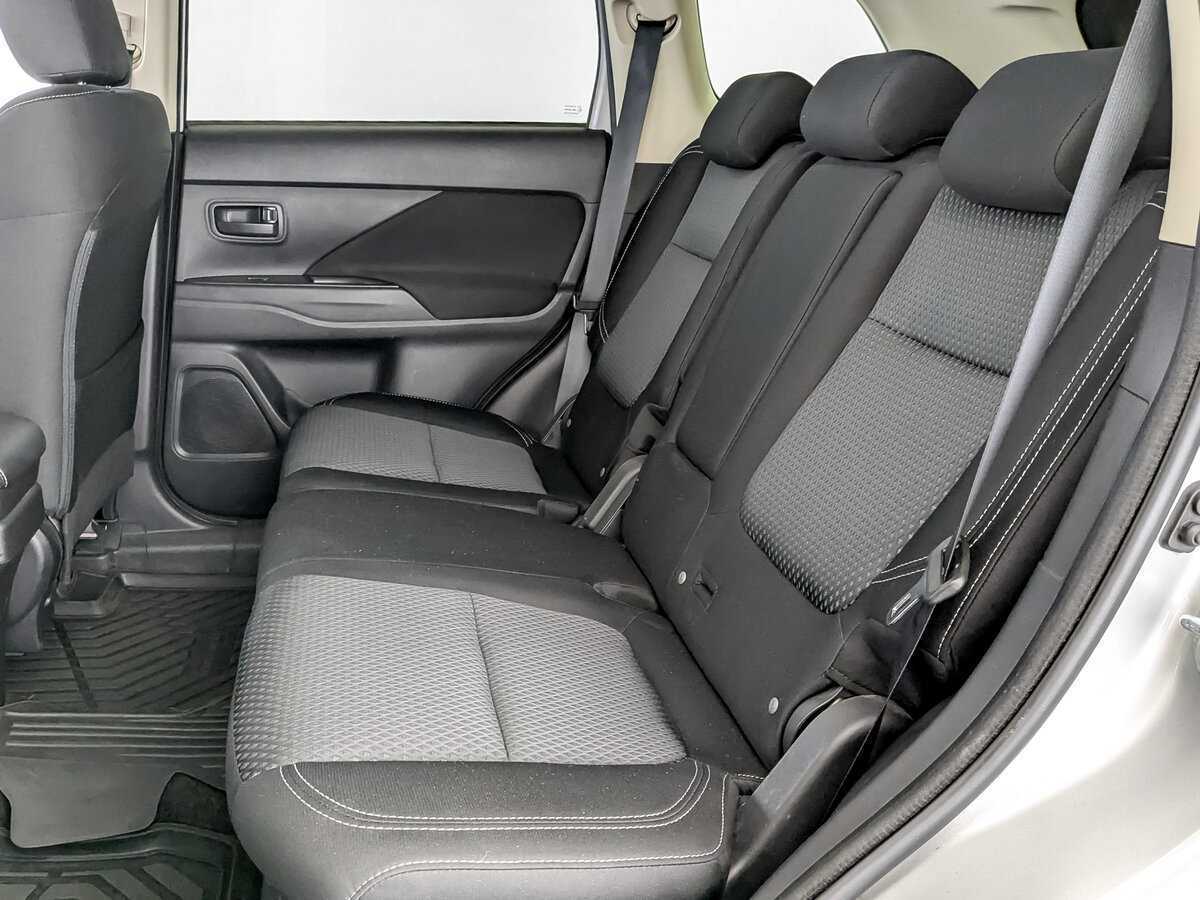 Mitsubishi Outlander б/у, 2019, Вариатор. Фото: #11