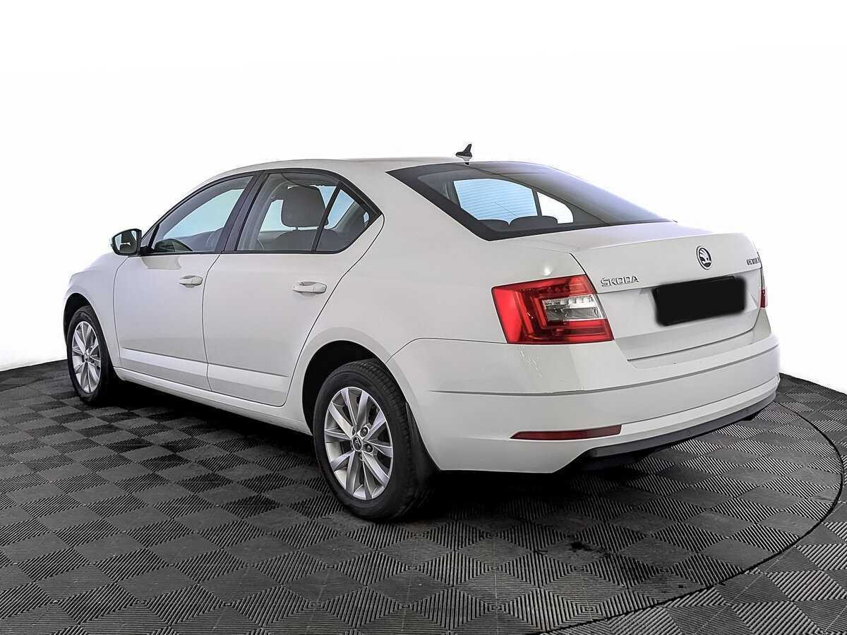 Skoda Octavia б/у, 2019, Механическая. Фото: #6