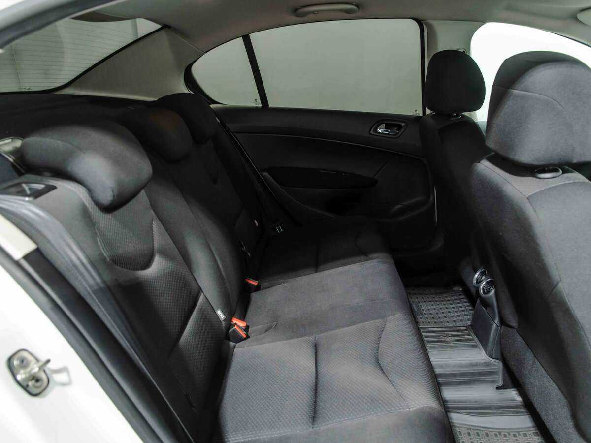 Peugeot 408 б/у, 2012, Автоматическая. Фото: #11