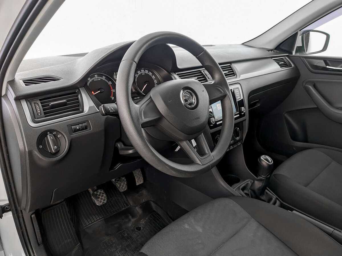 Skoda Rapid б/у, 2017, Механическая. Фото: #13