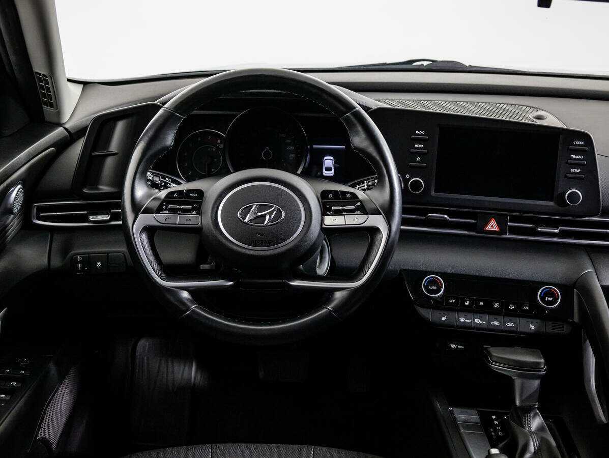 Hyundai Elantra б/у, 2020, Автоматическая. Фото: #13