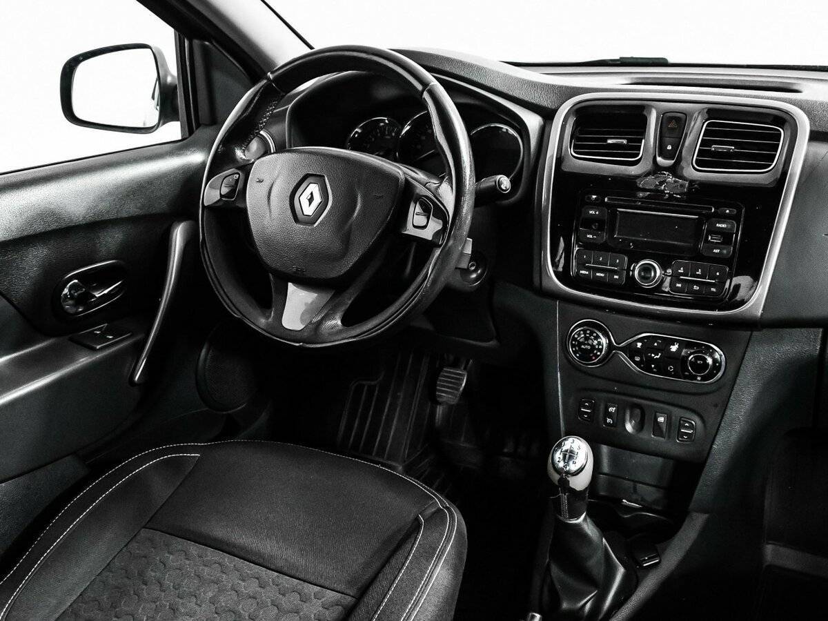 Renault Logan б/у, 2016, Механическая. Фото: #8