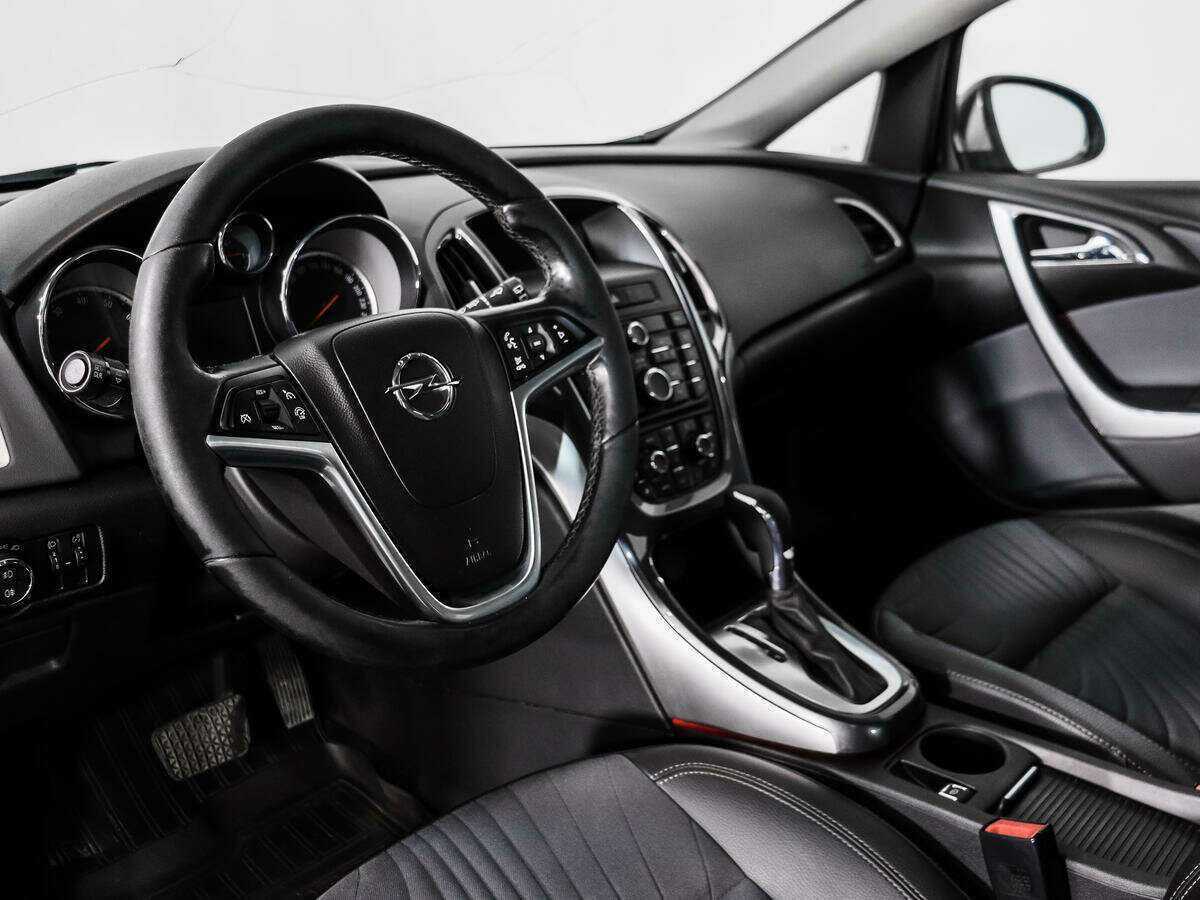 Opel Astra б/у, 2013, Автоматическая. Фото: #8