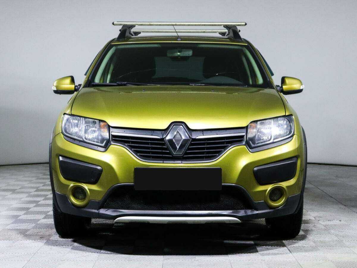 Renault Sandero б/у, 2016, Механическая. Фото: #1