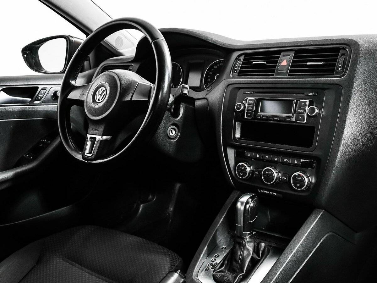 Volkswagen Jetta б/у, 2013, Автоматическая. Фото: #8