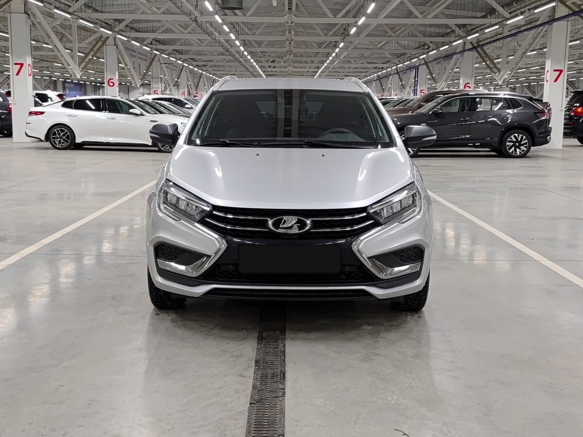 Lada (ВАЗ) Vesta б/у, 2024, Механическая. Фото: #1